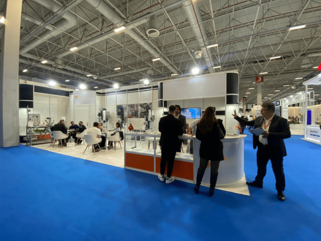 tinywow_remove_person_62334121-min